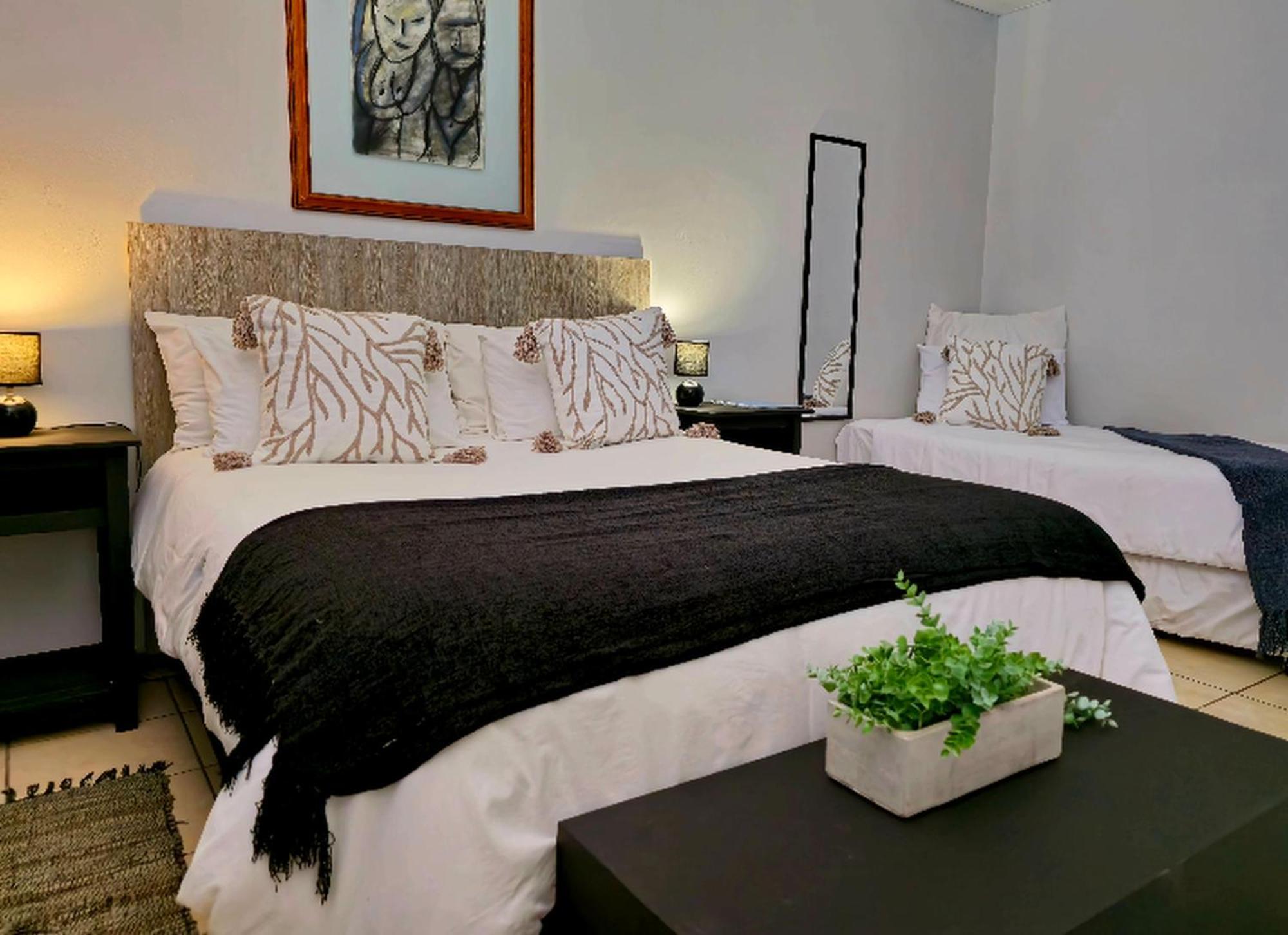 The Lantern Guesthouse Bloemfontein Exterior photo
